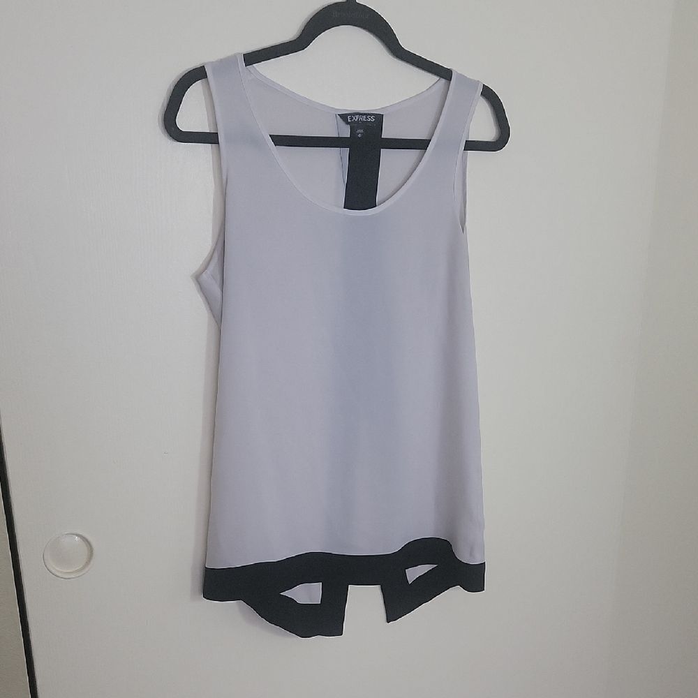 Chic Women's White and Black Tank Top